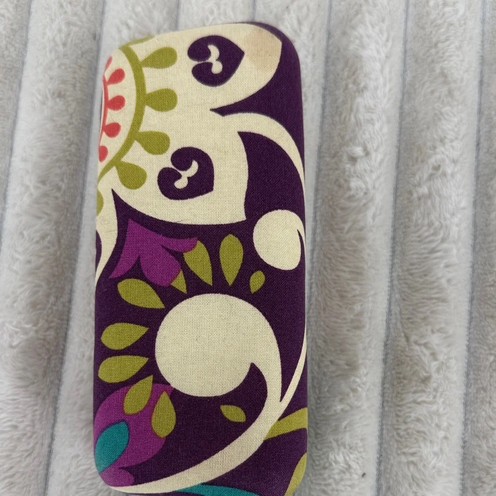 Vera Bradley Hard Clamshell glasses case